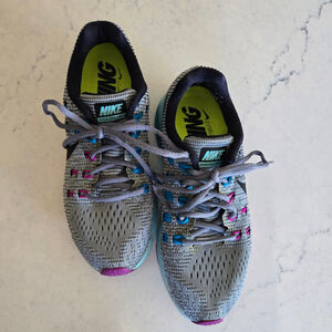 Women's Nike Zoom Structure 19 Gray Blue Athletic Shoes Size 8